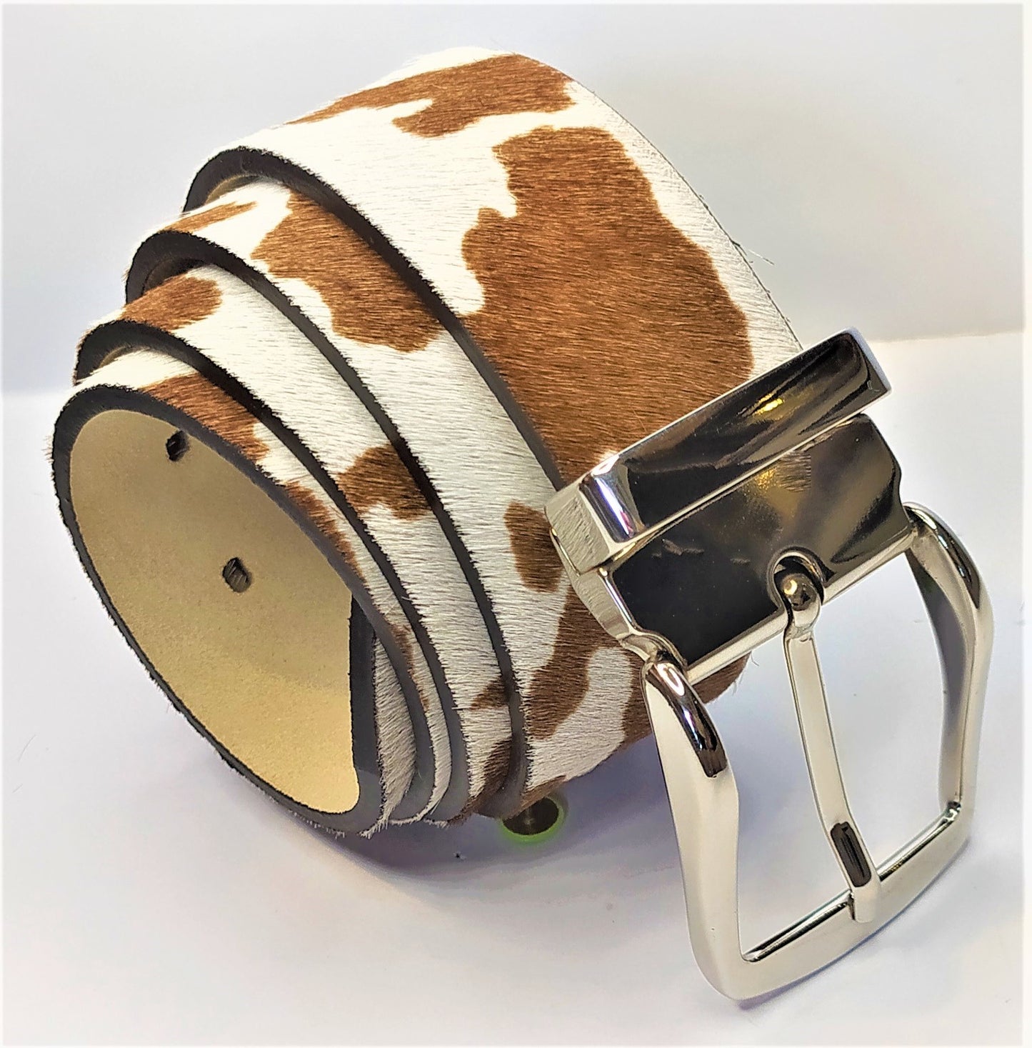 Cintura cavallino disegno mucca cappuccino , accorciabile altezza 4 cm.