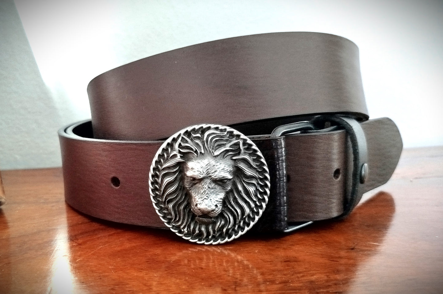 Cinture cuoio fibbia LEONE CLASSICO accorciabile con vite e confezione regalo ECOPACK
