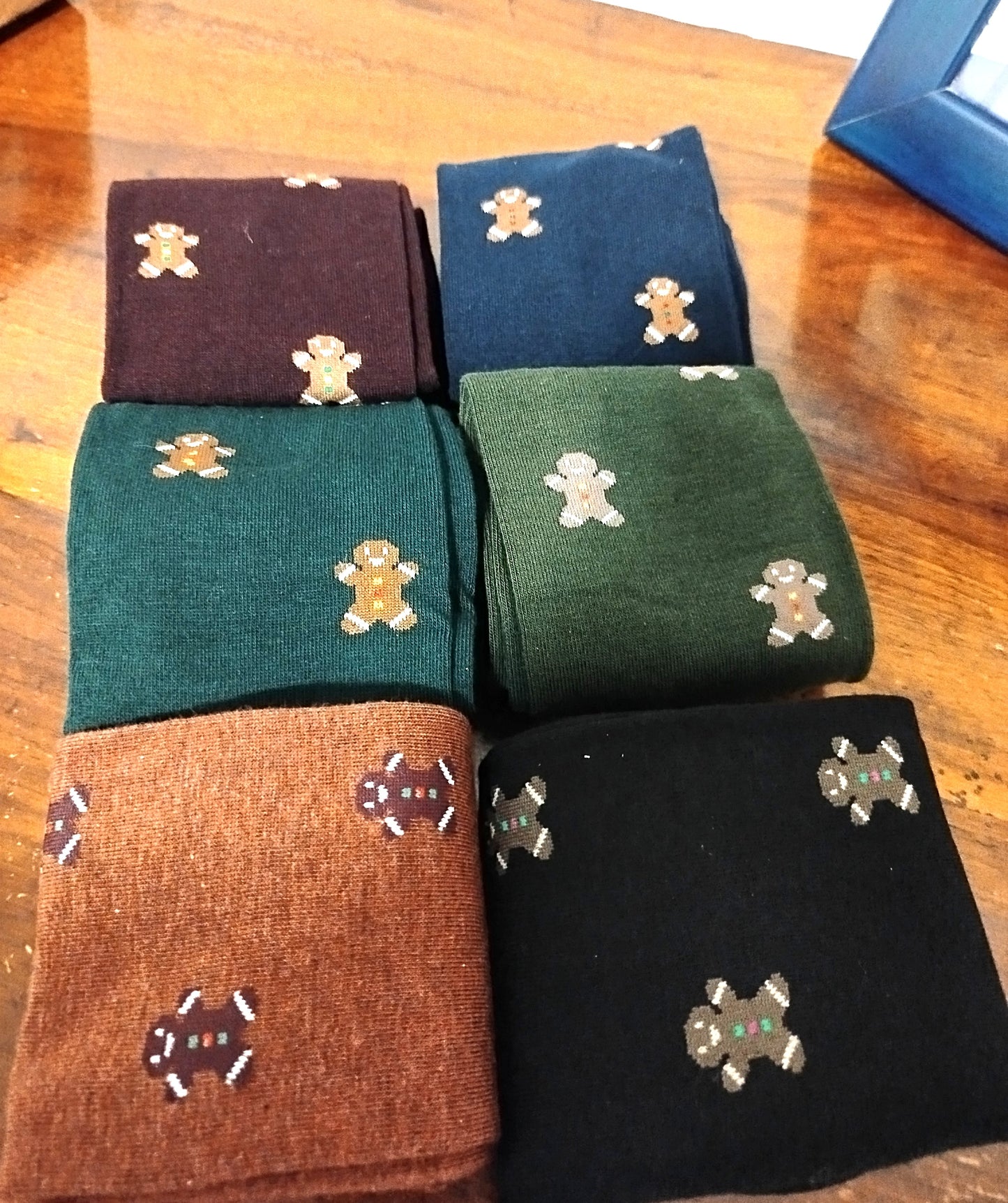 Calze invernali LUNGHE OMINO PAN DI ZENZERO in caldo cotone  in confezione regalo taglia unica donna ragazzo. (Copia)