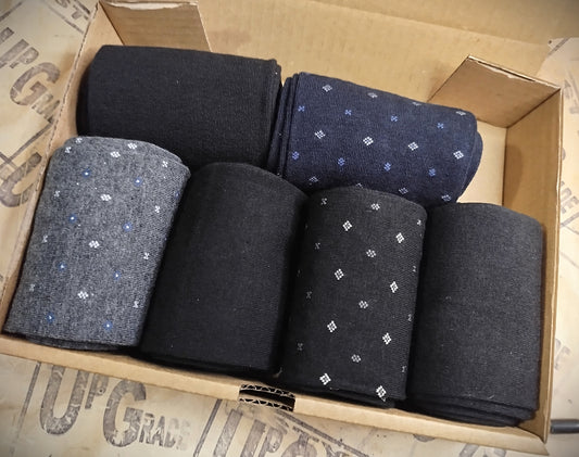 Calze invernali LUNGHE  in caldo cotone con disegno ROMBETTO POIS classico in confezione regalo taglia unica uomo 41/46