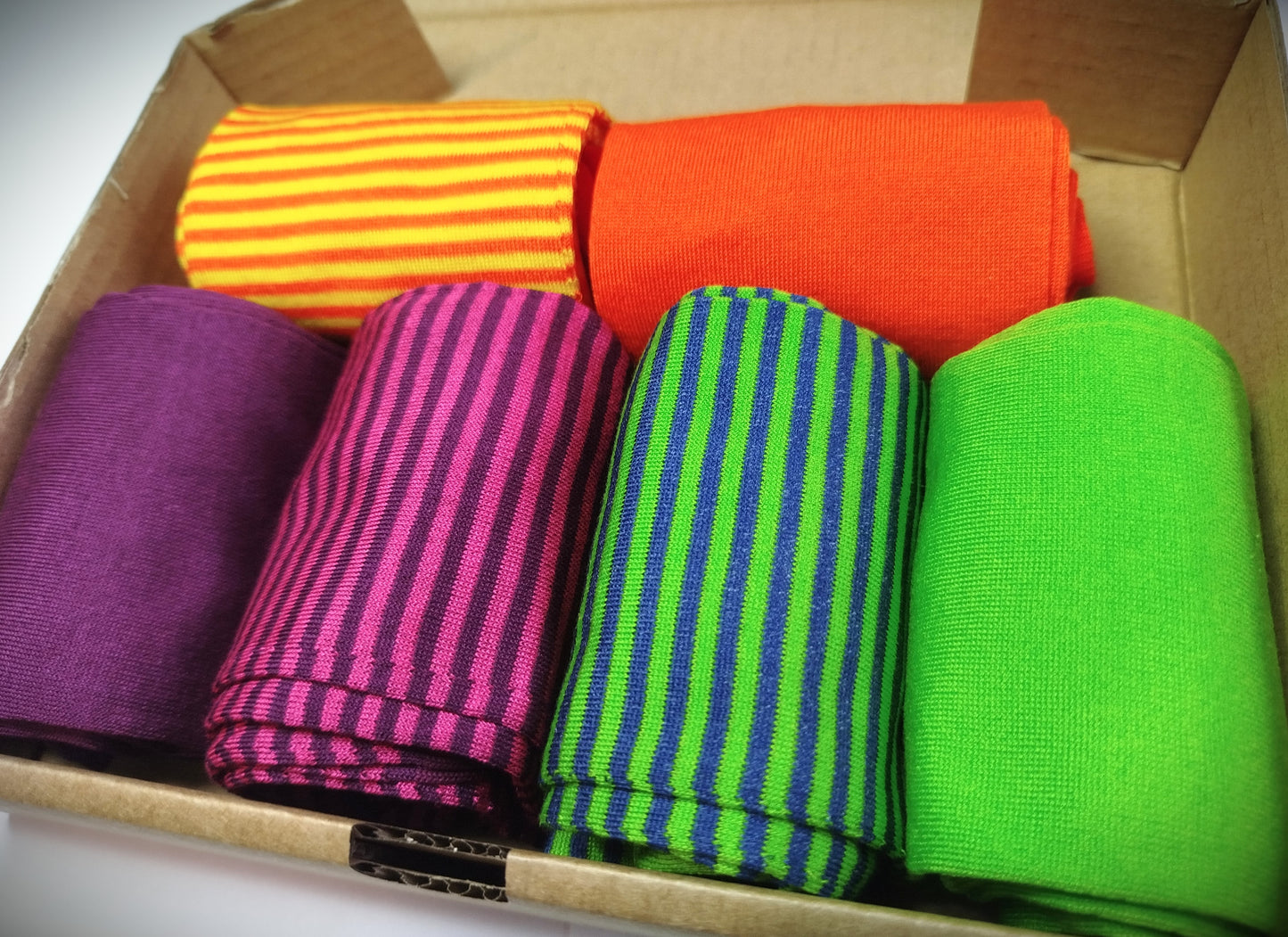 CALZE UOM0 LUNGA IN FILO SCOZIA ELASTICIZZATO ASSORTIMENTO RIGA SOTTILE TAGLIA UNICA UOMO 39744
