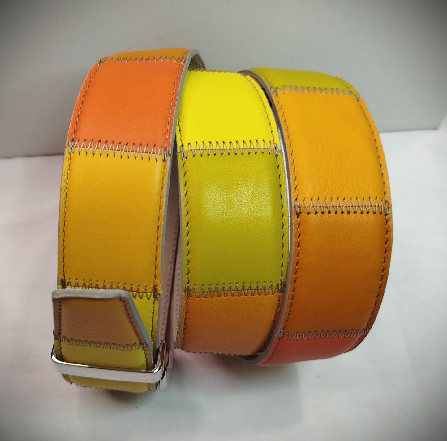 Cintura multicolore patchwork vera pelle cm 4 accorciabile Mod Capri 2 in confezione regalo ECOPACK in cartone riciclato e sacchetto in cotone greggio