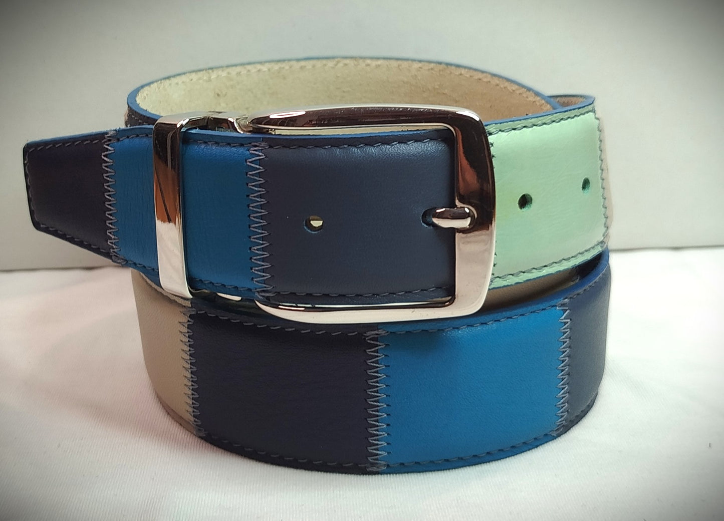 Cintura multicolore patchwork vera pelle cm 4 accorciabile Mod Capri 2 in confezione regalo ECOPACK in cartone riciclato e sacchetto in cotone greggio