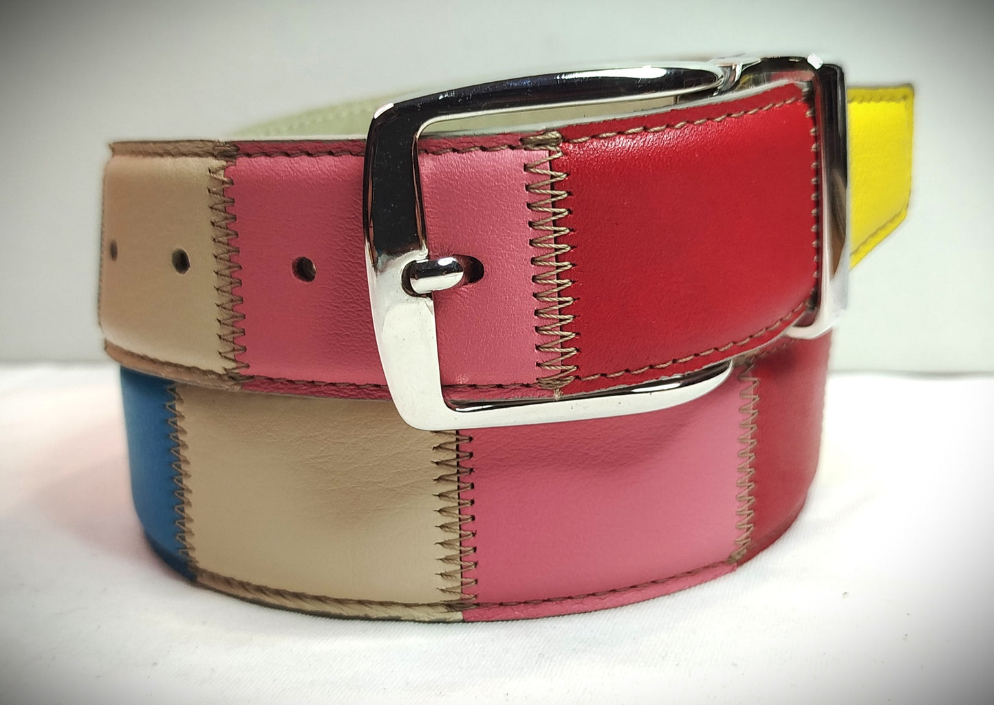 Cintura multicolore patchwork vera pelle cm 4 accorciabile Mod Capri 2 in confezione regalo ECOPACK in cartone riciclato e sacchetto in cotone greggio